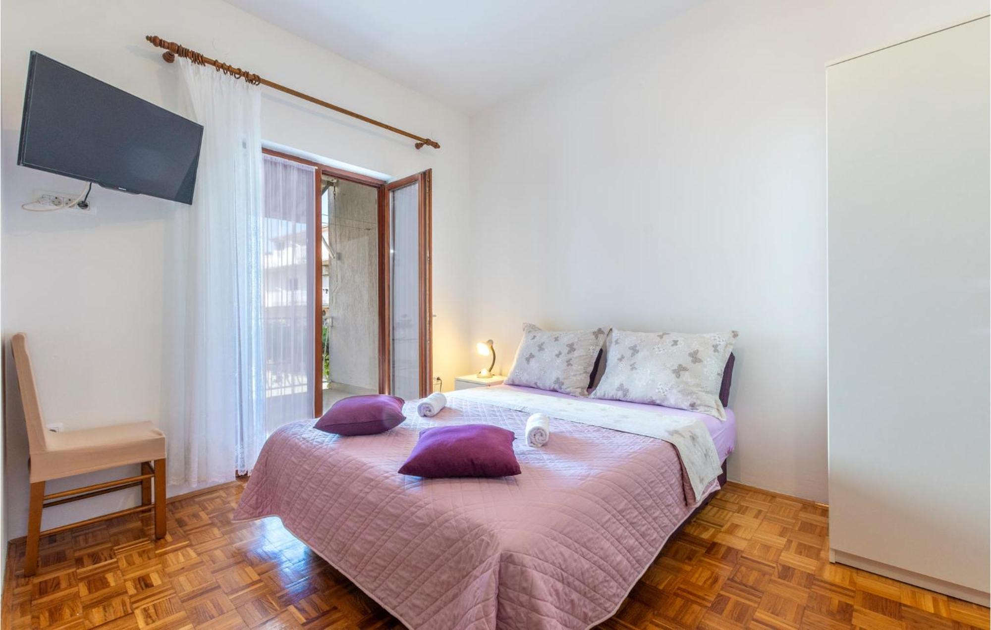 Lovely Apartment In Stobrec With Wifi Split Exterior photo